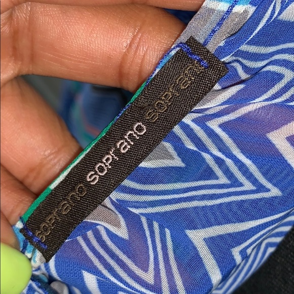 Soprano Zig Zag Print Blouse Size L - Picture 7 of 8